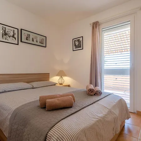 With Parking Space Cove Gradina, Korcula - 25513 Daire *
