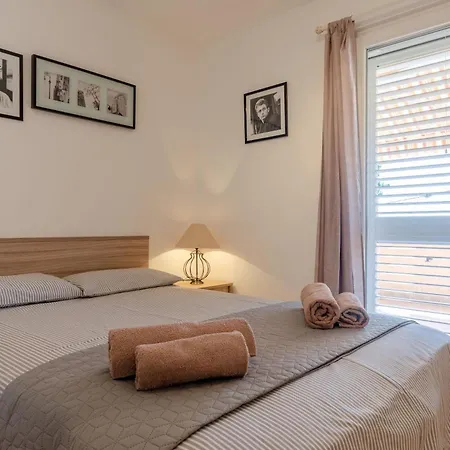 Appartement With Parking Space Cove Gradina - Korcula - 25513 *